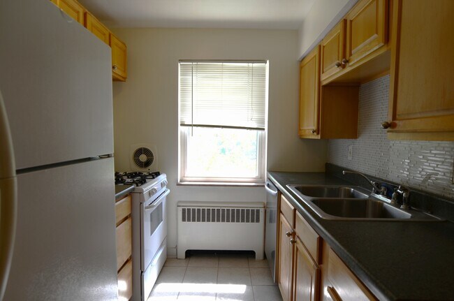 Building Photo - 3763 Marburg Ave