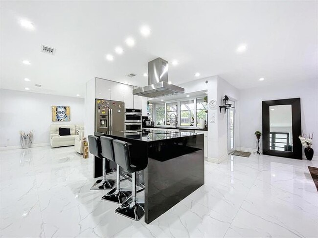 Building Photo - 2171 NW 87th Ave