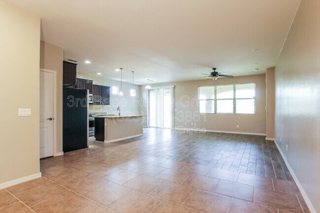 Building Photo - 12690 S 184th Ave