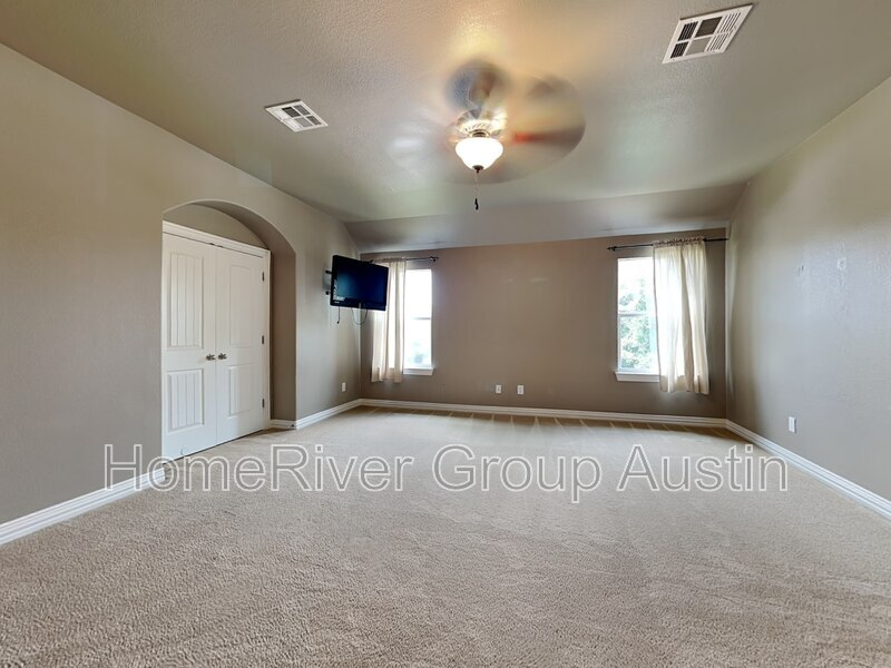 Building Photo - 2917 Rambling Creek Ln