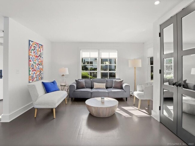 Building Photo - 199 Hillspoint Rd