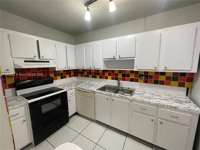 Building Photo - 1420 Atlantic Shores Blvd