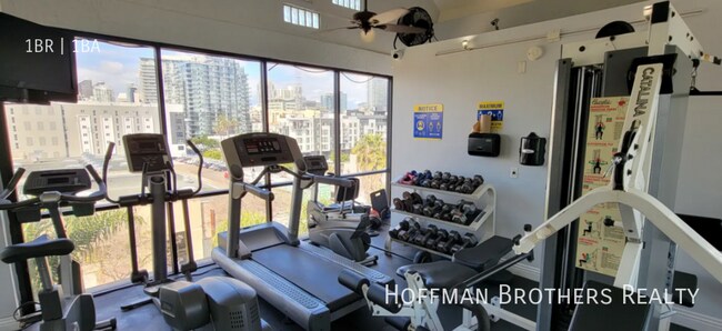 Building Photo - 229 16th St