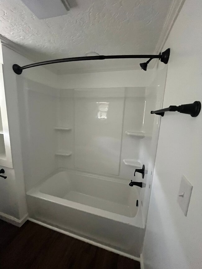 Building Photo - 2 bd 2 ba home in glencoe