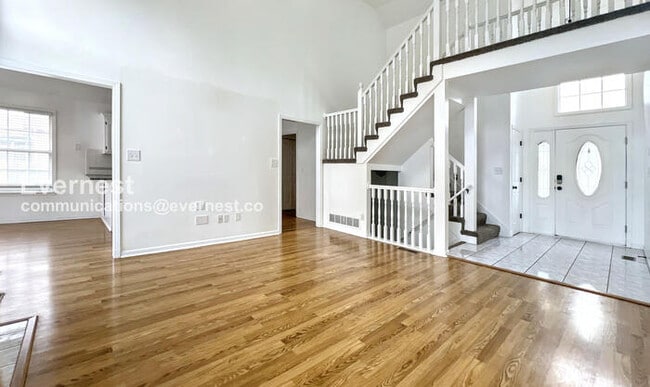 Building Photo - 928 SE 12 Terrace