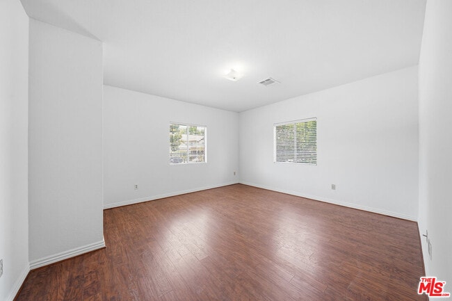 Building Photo - 1224 S Crenshaw Blvd