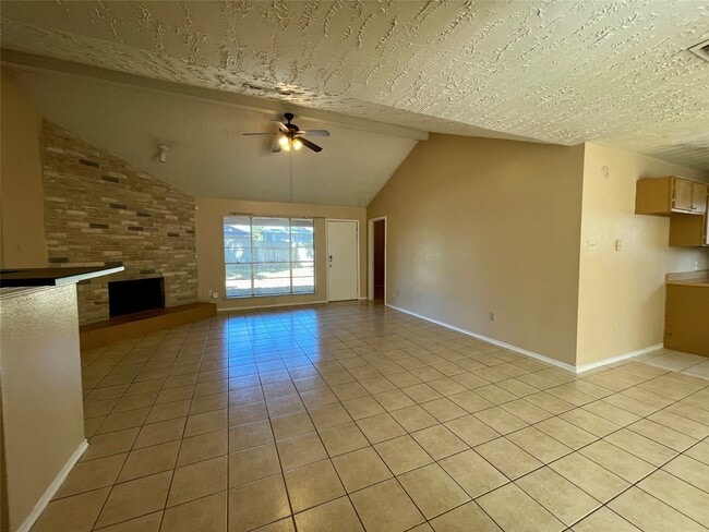 Building Photo - 11019 Almond Grove