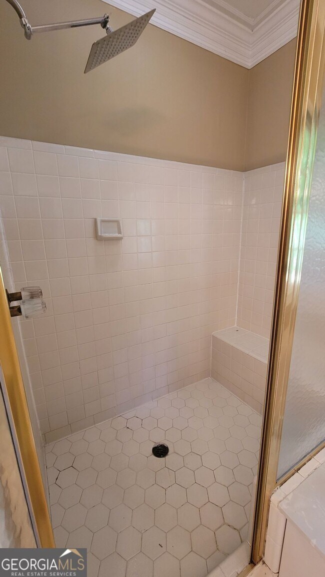 Building Photo - 5005 Johns Creek Ct