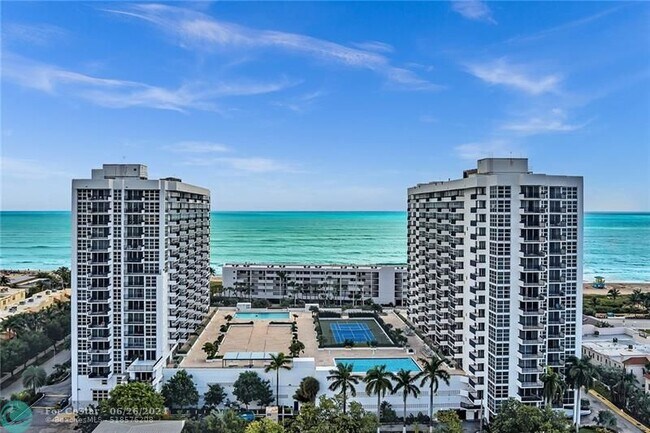 Building Photo - 525 N Ocean Blvd