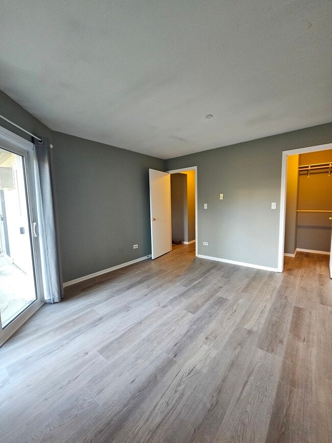 Building Photo - 1354 Cunat Ct