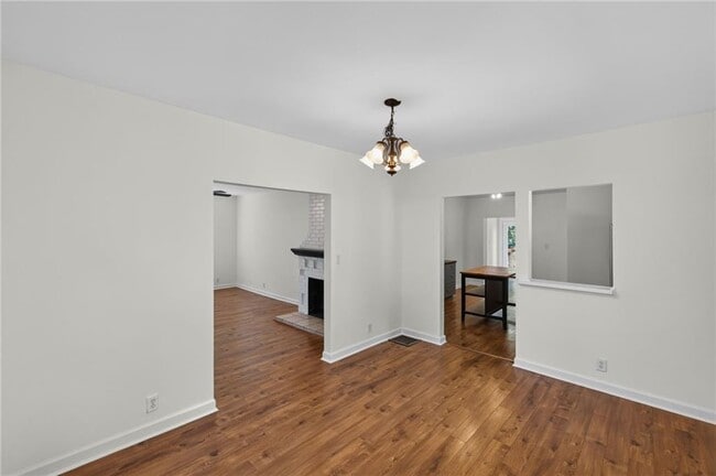 Building Photo - 1801 Evans Dr SW
