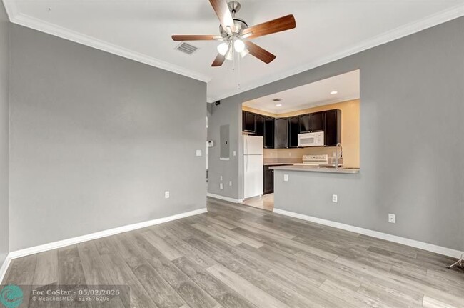 Building Photo - 3315 Merrick Ln