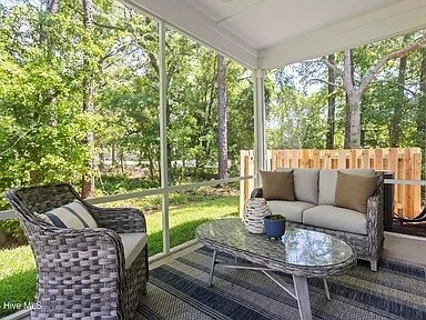 Patio - 304 Lusterleaf Ln