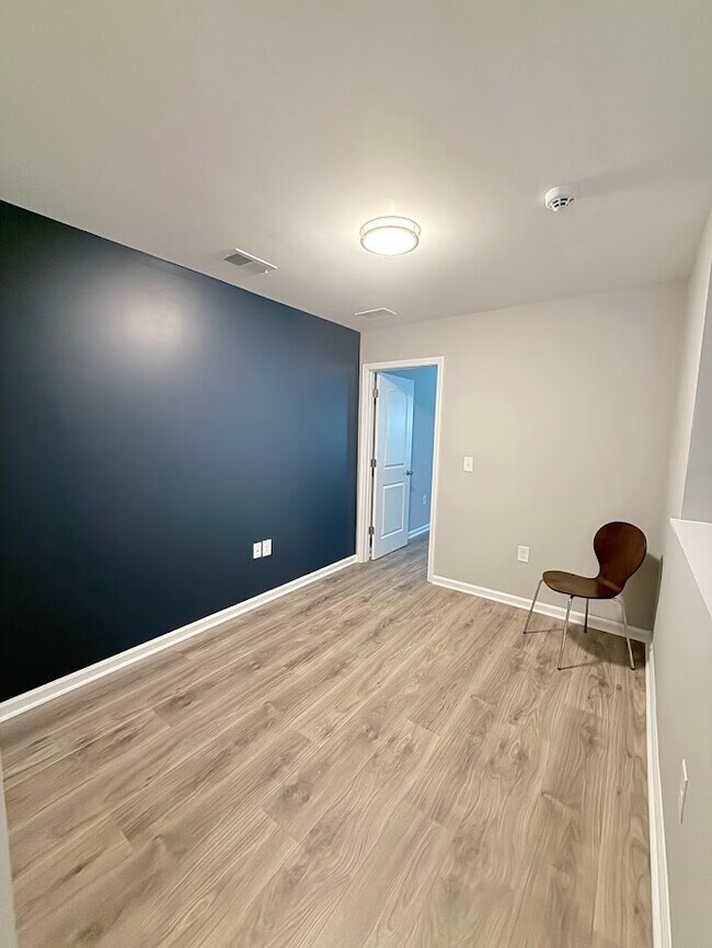 Building Photo - 140 Machrie Loop