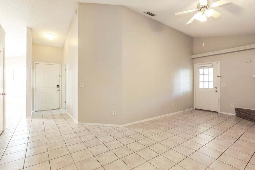 Building Photo - 8327 Argyle Corners Ct