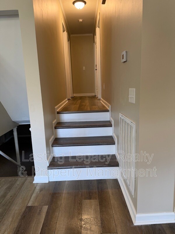 Building Photo - 179 Canterbury Dr