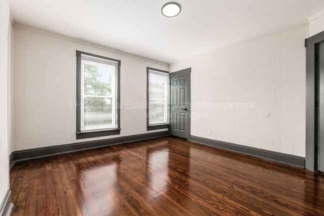 Building Photo - 24 S Princeton Ave