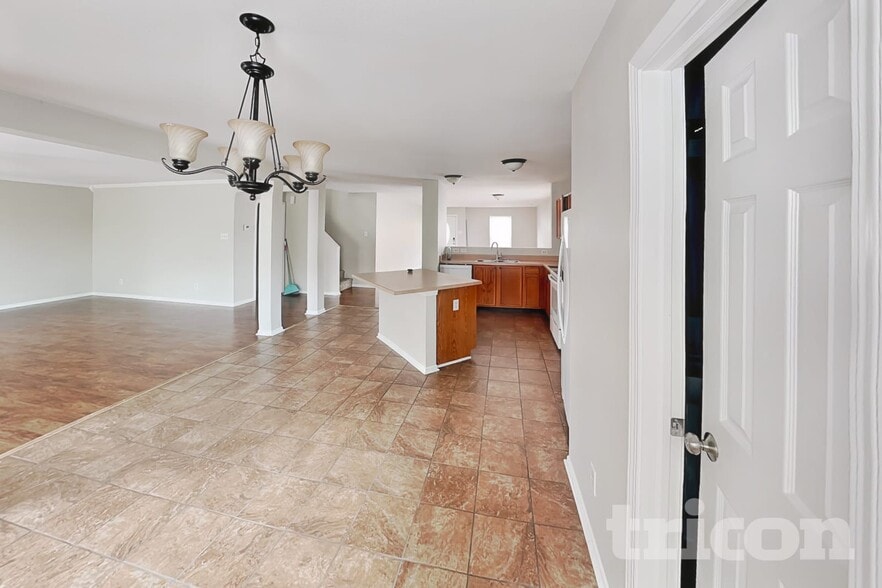 Building Photo - 3321 Hapsburg Way