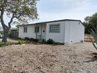 Building Photo - San Luis Obispo Home - Close to Cal Poly!