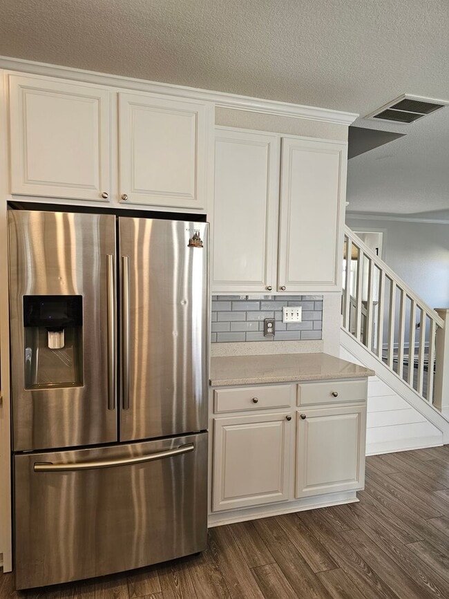 Building Photo - 1949 Bexley Ln