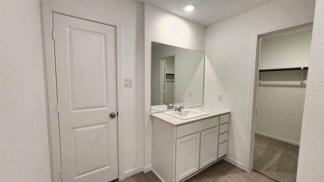 Building Photo - 26735 Feather Reed Dr