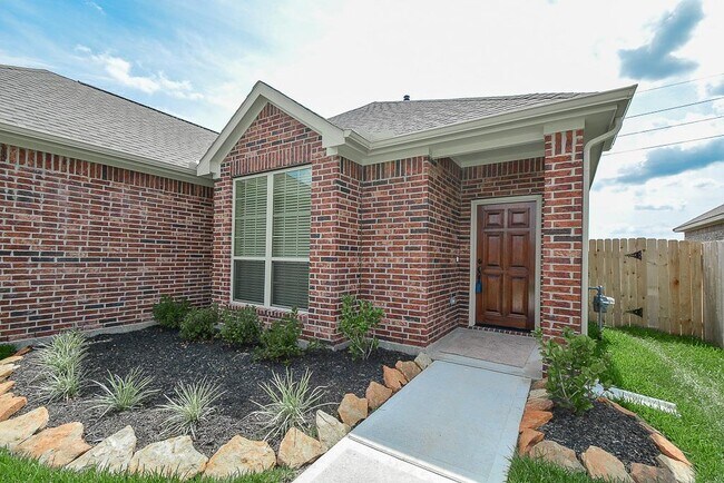 Building Photo - 2414 Argos Dr