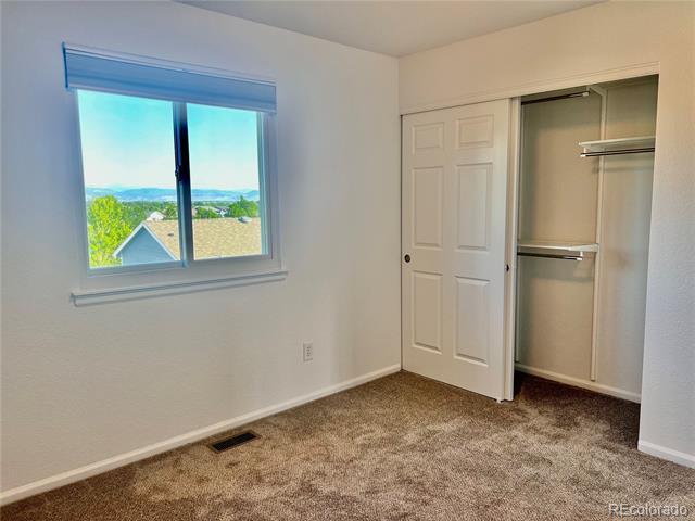 Building Photo - 230 Bonanza Dr