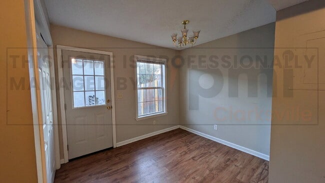 Building Photo - 284 Raleigh Dr