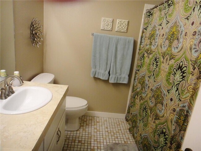Building Photo - 2407 Harrowden Dr
