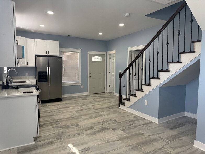 Building Photo - 1008 Rockland Cir SW