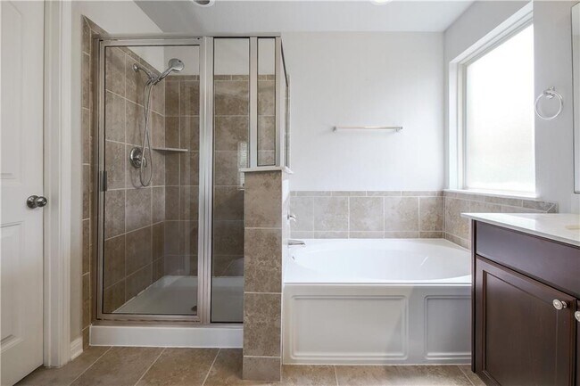 Building Photo - 7220 Longford Trail