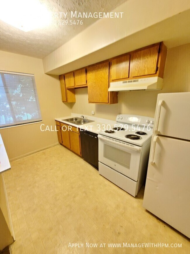 Building Photo - 417 Sherman St