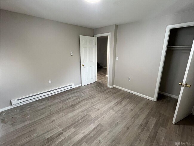 Building Photo - 445 Hunter Ave