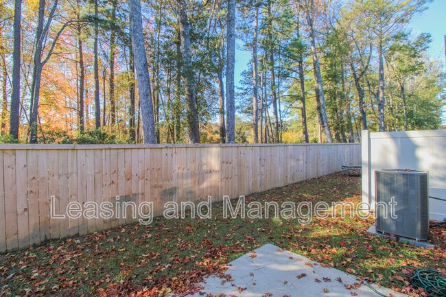 Building Photo - 507 Scarlett Maple St