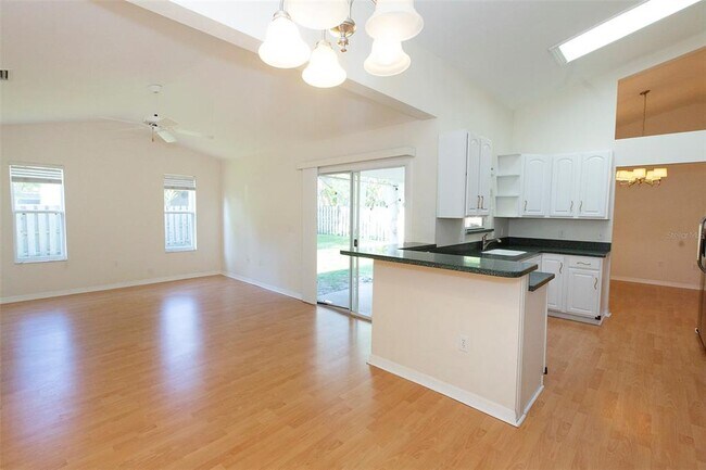 Building Photo - 5207 SW 79 Terrace