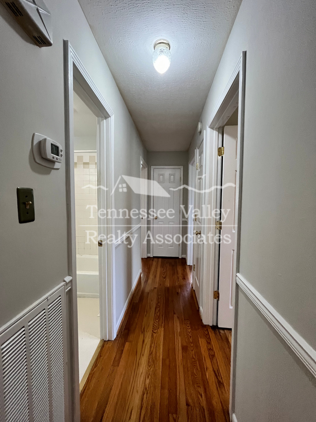 Building Photo - STUNNING 3 BED/2 BATH with Amazing Outdoor...