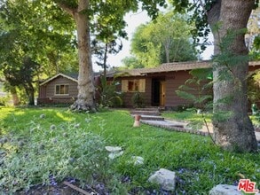 Building Photo - 2290 Canonita Dr