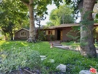 Building Photo - 2290 Canonita Dr
