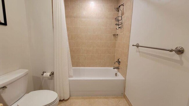 Building Photo - 4445 El Mar Dr