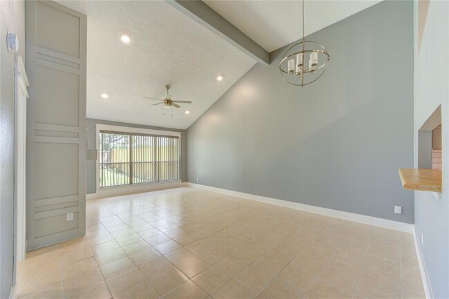 Building Photo - 3843 Westmeadow Dr