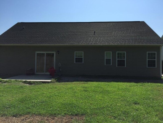 Building Photo - 3 BR 2 BA Highlands at Queen Creek home!