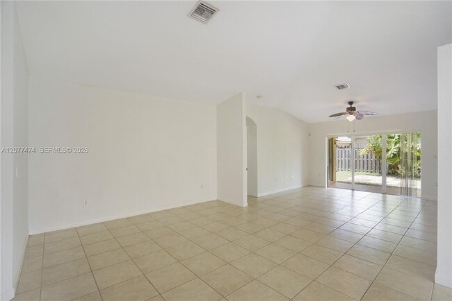 Building Photo - 13950 SW 155th Ct
