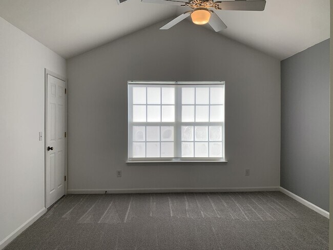 Building Photo - 111 Tyne Dr