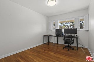 Building Photo - 3200 S Sepulveda Blvd