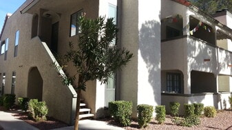 Building Photo - 1212 Bass Dr