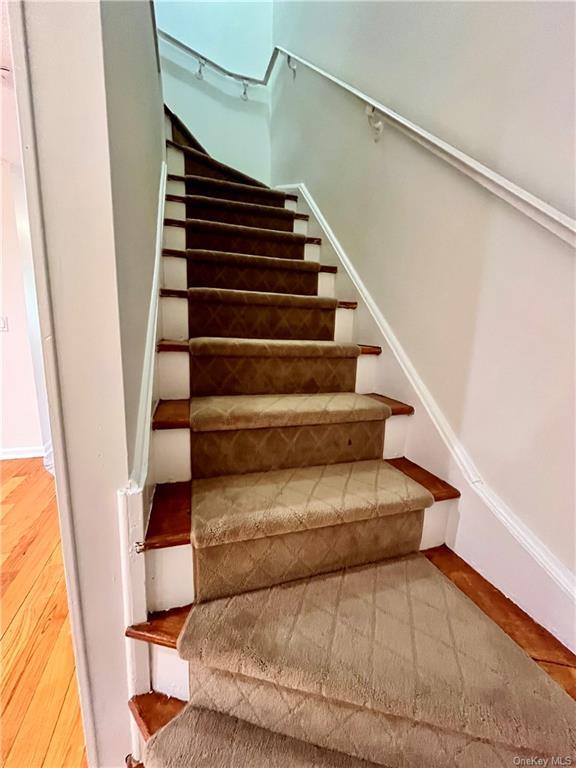 Building Photo - 40 Heritage Dr