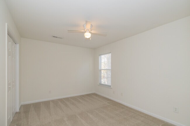 Building Photo - 8967 N Red Maple Cir