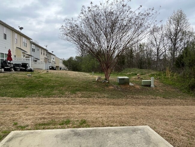 Building Photo - Convenient 3 Bed Townhome near Harrisburg