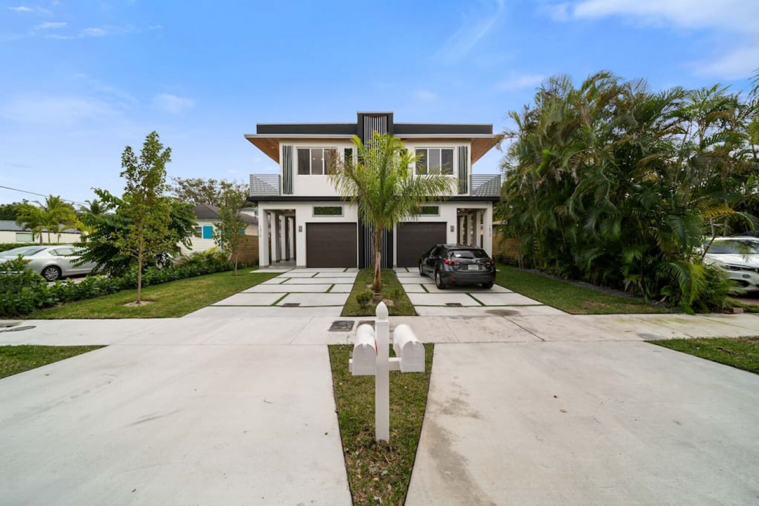 Building Photo - 1621 NE 4th Pl