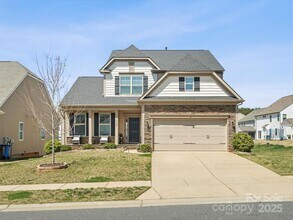 Building Photo - Beautiful 4BR/3.5 BA Home in Mooresville